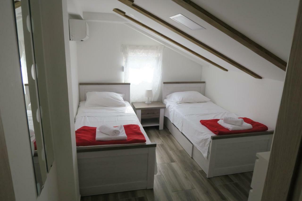 Family Apartment 巴斯卡 外观 照片