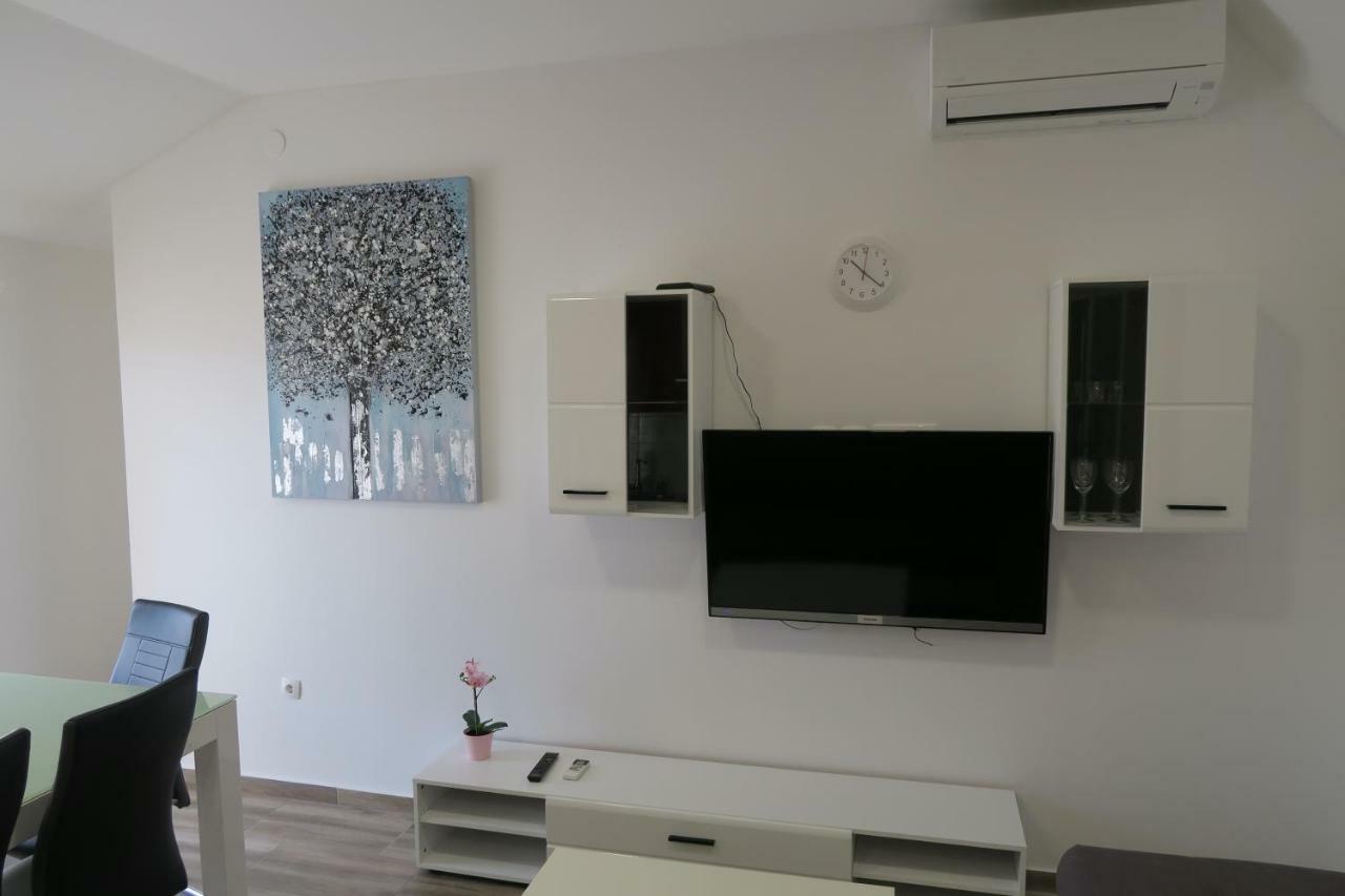 Family Apartment 巴斯卡 外观 照片