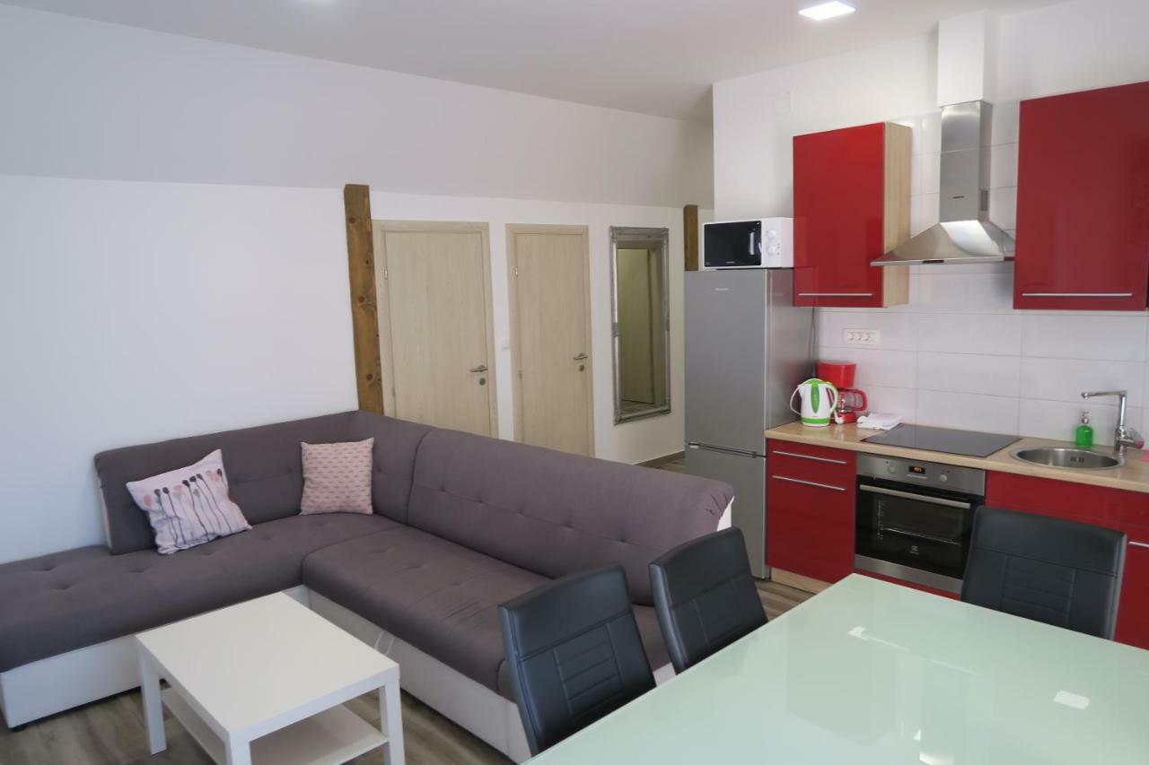 Family Apartment 巴斯卡 外观 照片